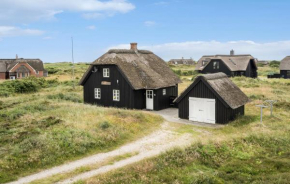 Cozy Home In Blåvand With Sauna